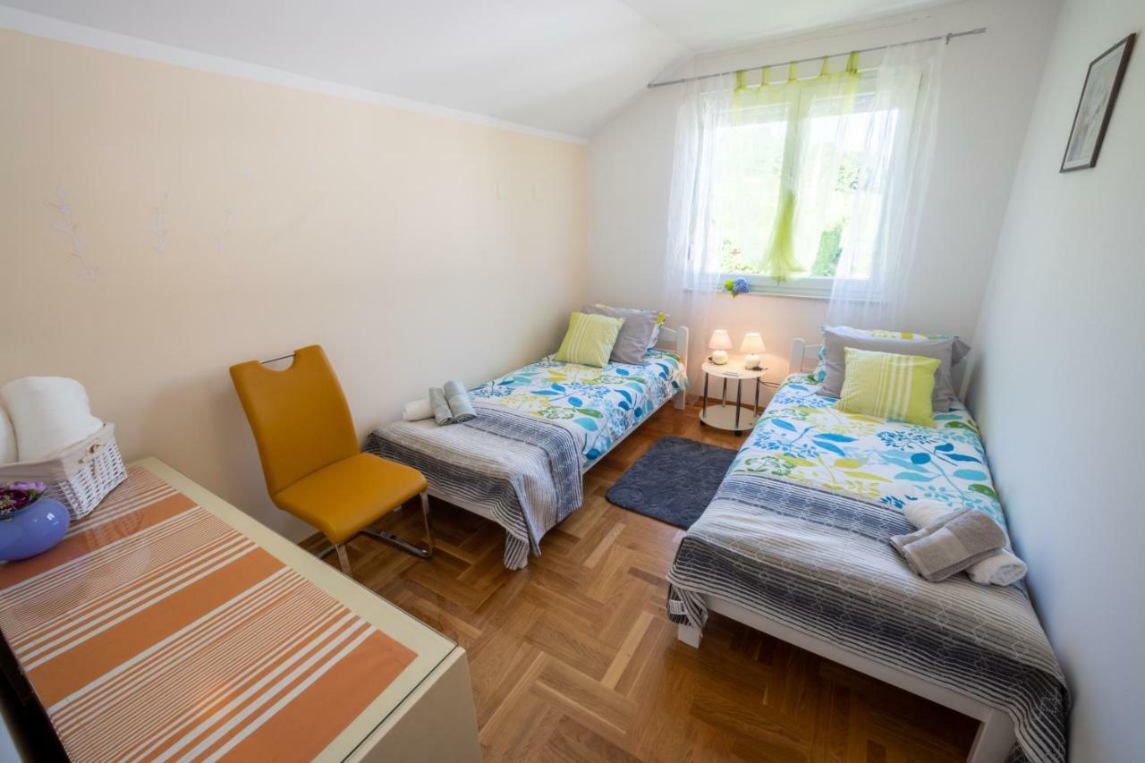 Stella House Mreznica Apartman Duga Resa Kültér fotó
